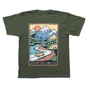 Kids adventure awaits T-shirt - military green