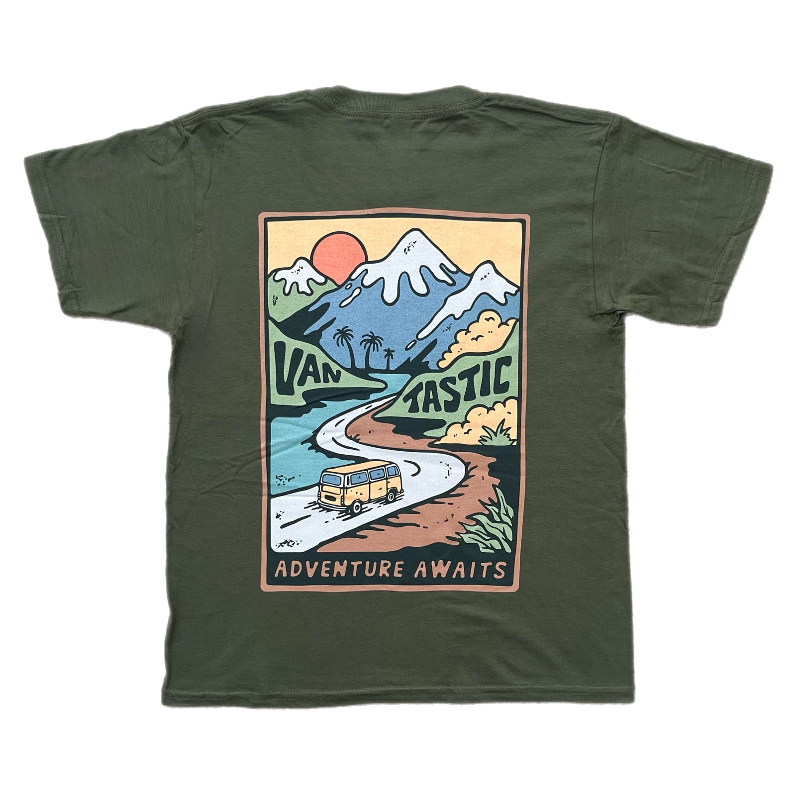 Kids adventure awaits T-shirt - military green