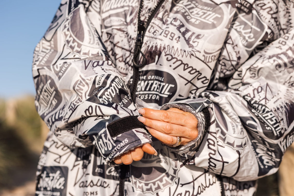 Vantastic "Vanrobe" grey sticker bomb