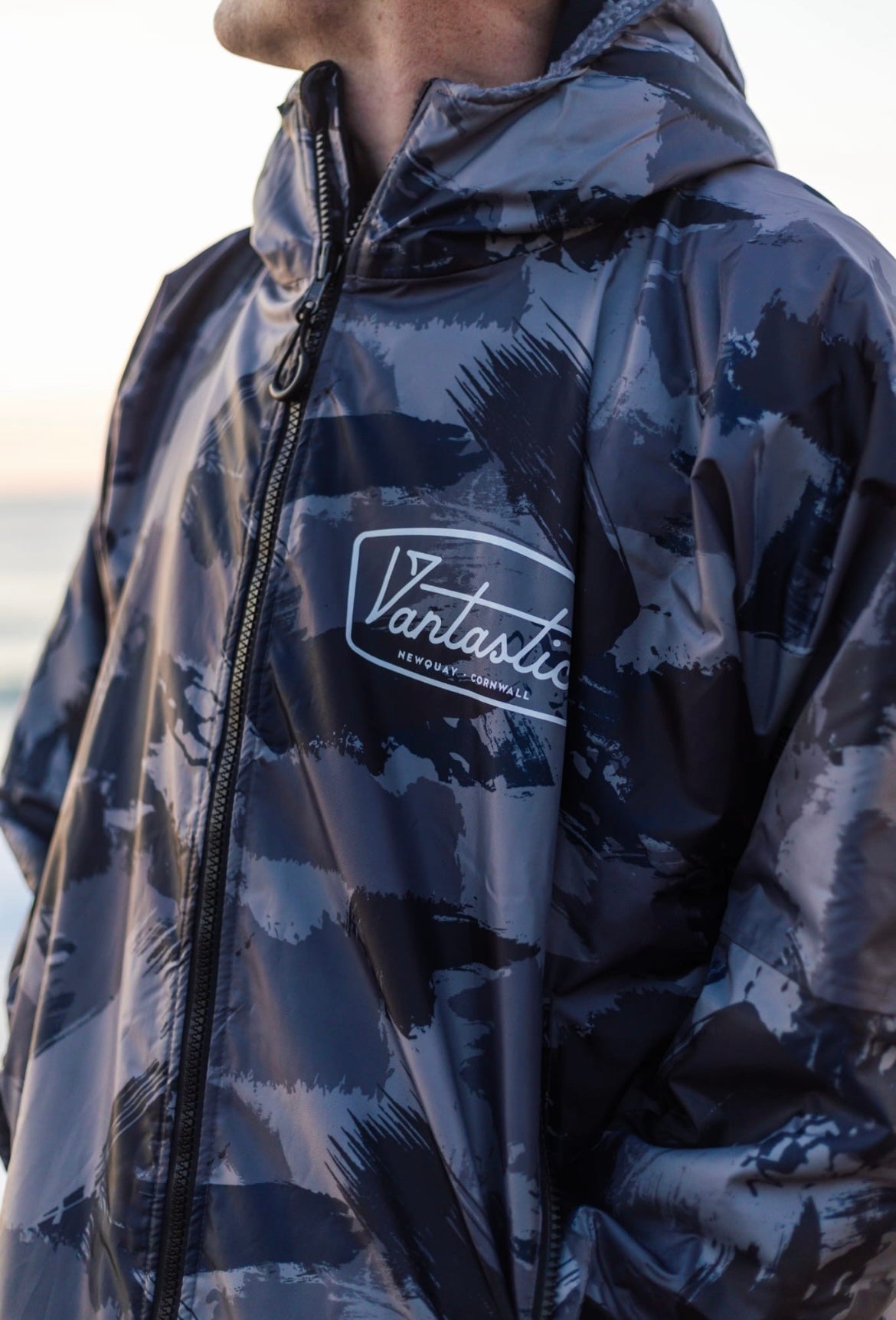 Vantastic "Vanrobe" black camo/grey